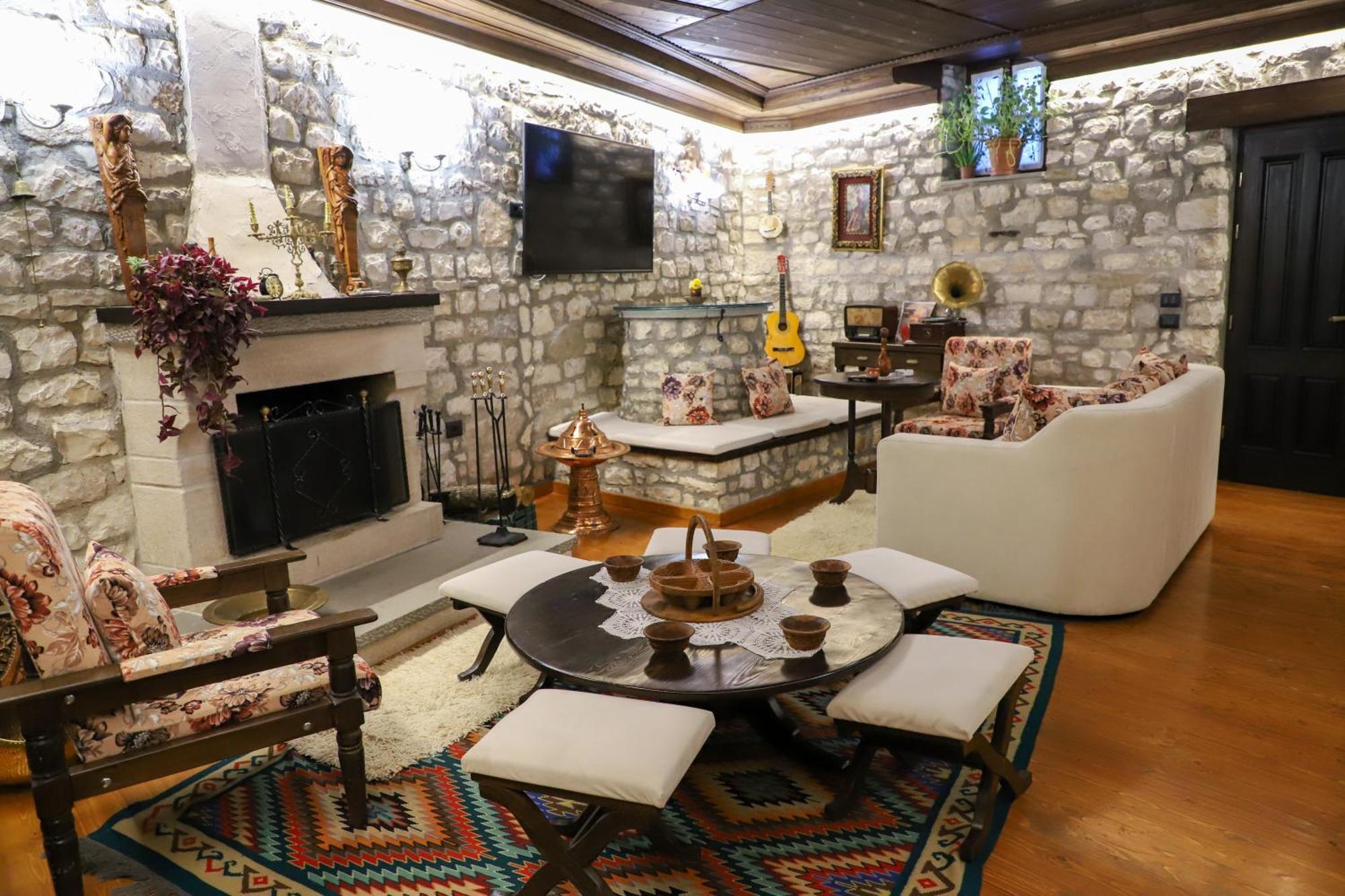 Villa Oda Tomori Μπεράτ Εξωτερικό φωτογραφία