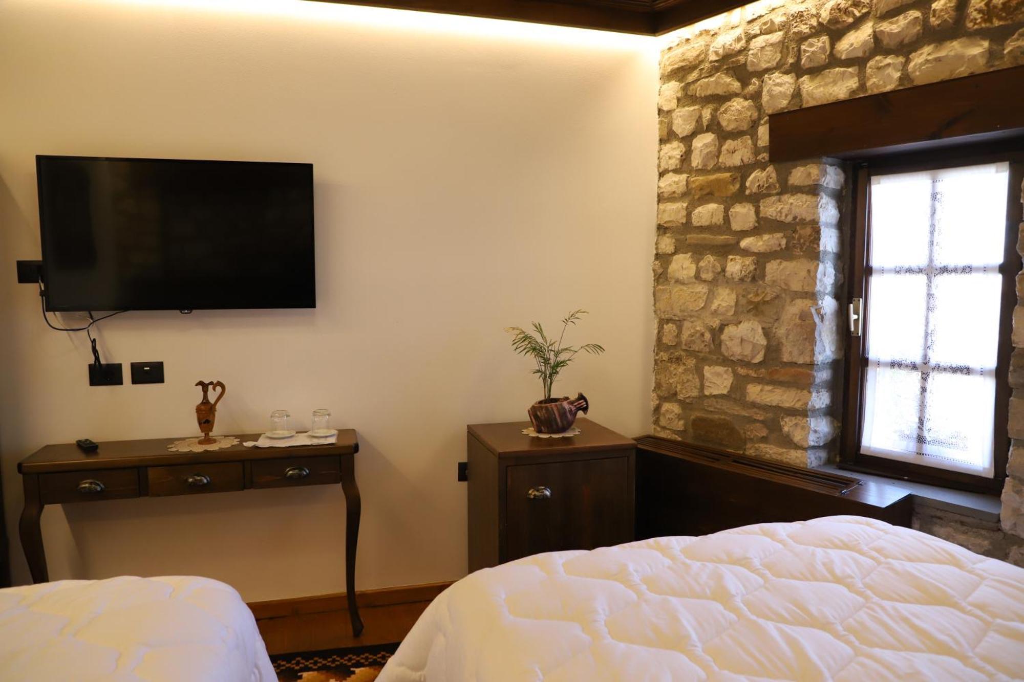 Villa Oda Tomori Μπεράτ Εξωτερικό φωτογραφία