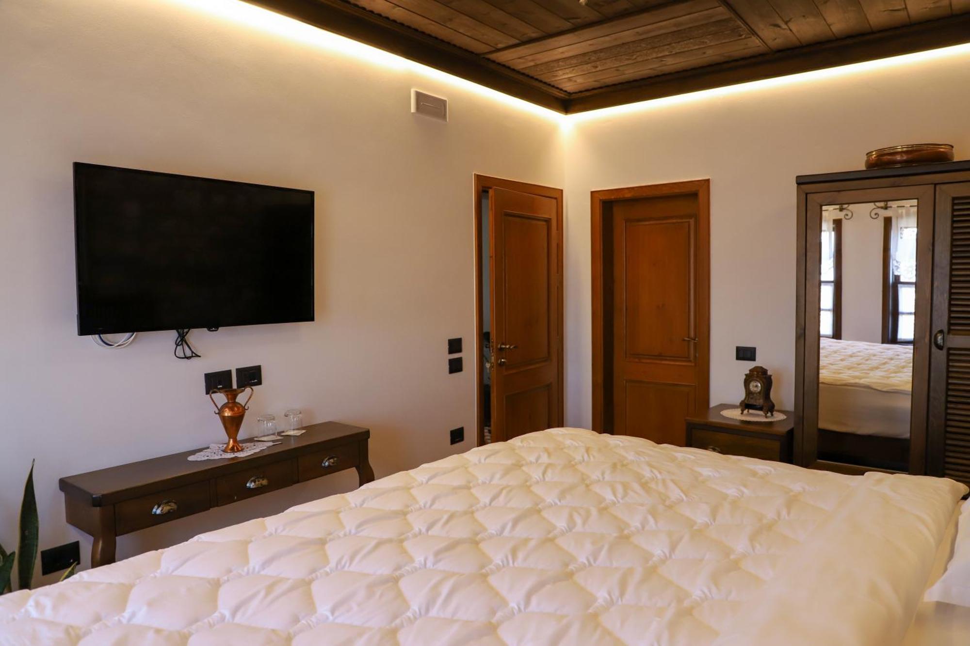 Villa Oda Tomori Μπεράτ Εξωτερικό φωτογραφία